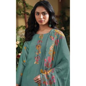 Costumes élégants en soie Salwar Kameez Broderie imprimée pour les occasions festives de fête-Célébrations culturelles traditionnelles sans rides - Product Image 2