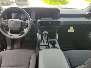 NUOVO TOYOTA LAND CRUISER BASE TUTTA TERRA 4X4 ibrida i-force max premium ibrida benzina/elettrica V6 TURBO- TRASMISSIONE AUTOMATICA - Product Image 2