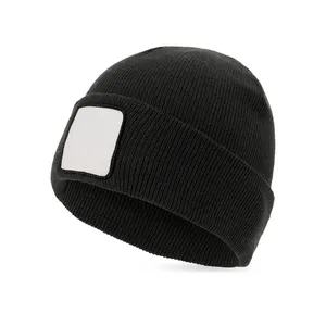 Adhafera Cappellino Riflettente Personalizzato, Gadget Promozionale, Adesivi e Luci Riflettenti Personalizzabili - Product Image 6