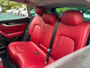 สะอาด2019 Mas-E-RA-TI Lev_ante Gran_Lusso 3.0L AWD - Product Image 3