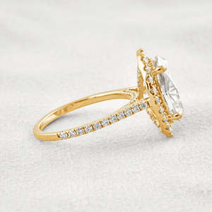 Elegante Verragio Collection Premium Wedding Ring Unique Moissanite y Halo Oval Cut Elegantes Anillos de Moissanite - Product Image 6