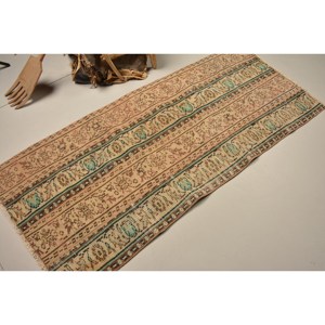 Alfombra de lana turca Vintage Beige y verde 2,8 X 6.5ft Estilo clásico con respaldo de látex de diseño de retazos para uso en la cabecera - Product Image 2