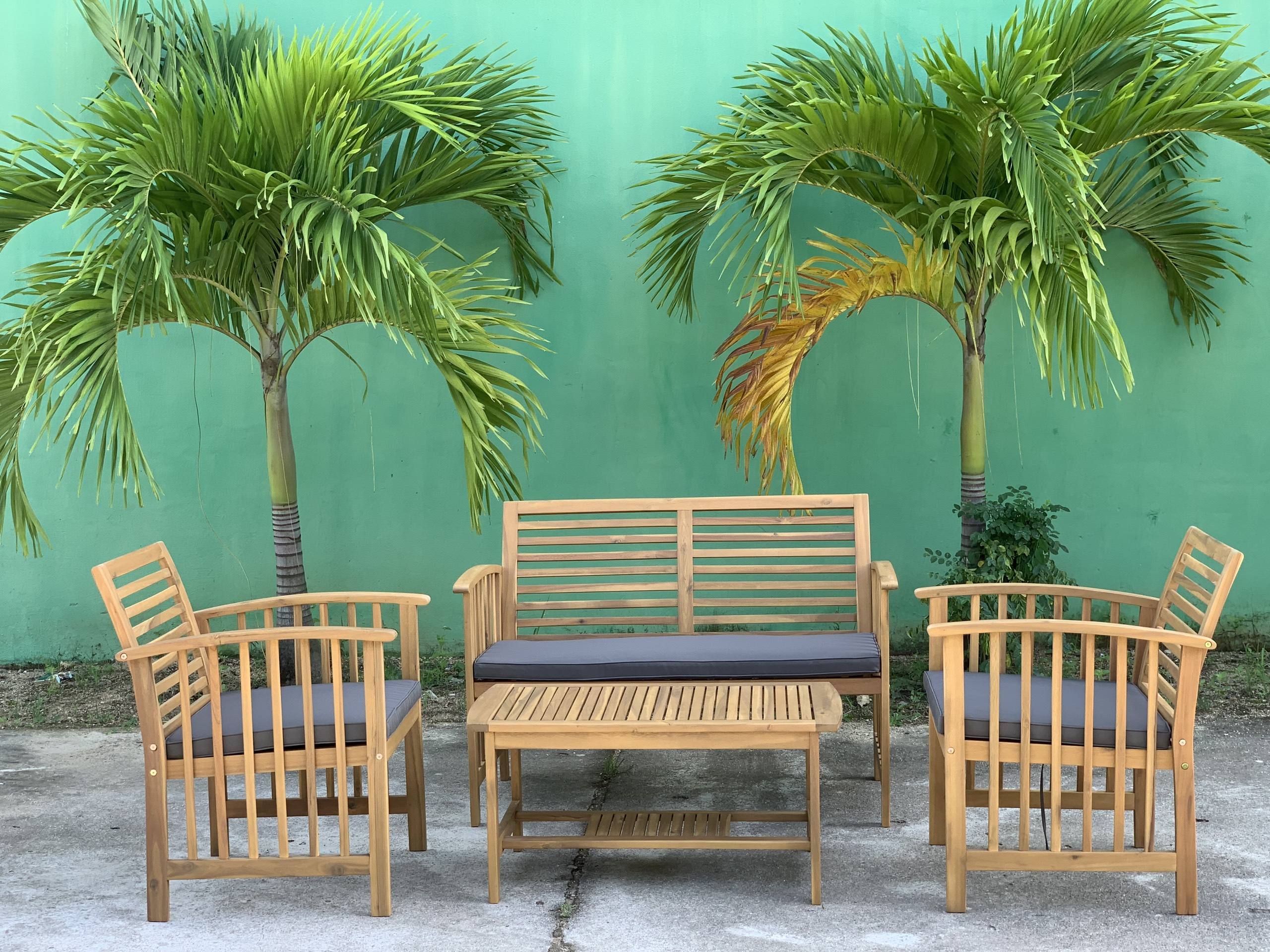 สีเทาเข้ม