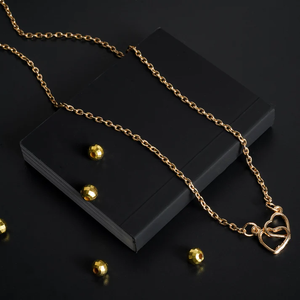 Collier à pendentif double cœur en laiton plaqué or indien de style ethnique pour femmes Zircon AD CZ de haute qualité pour les mariages - Product Image 2