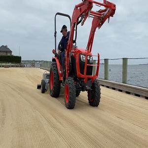 Tractor profesional de máquina de limpieza de arena de playa a la venta de limpieza con camino ancho gran tracción y eliminación de arena profunda - Product Image 1