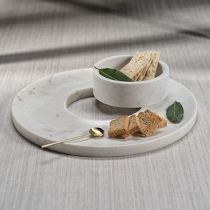Tablero de mármol moderno para servir astillas e inmersión, plato de piedra natural de doble tono, bandeja de cocina elegante para aperitivos, comedor y entretenimiento - Product Image 6