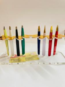 Meilleures ventes : Support de présentation en acrylique pour 8 pinces à épiler, support de rangement durable et de haute qualité pour pinces à épiler avec logo personnalisé - Product Image 2