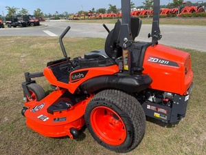 Tondeuse autoportée professionnelle et commerciale puissante Kubota ZD1211 Diesel à braquage zéro pour la coupe de gazon - Product Image 4