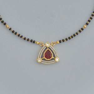 Juego de Joyería Nupcial Kundan 170796, Chapado en Oro, Aleación de Zinc, Mangalsutra, Zirconia, Perla, Diamante, Estilo Victoriano, Forma de Gota de Agua - Product Image 1