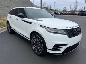 Land Rover Range Rover Velar R-Dynamic S 2023 Usado en Buen Estado - Product Image 2