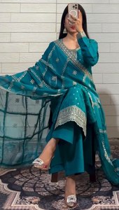 ผ้าชิออนแท้คอกลมผ้ามีหลายรหัสและลำดับเสื้อผ้าสวมใส่แบบชนเผ่า - Product Image 2