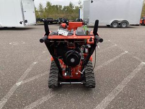 Soplador de Nieve a Gasolina Ariens de Grado Industrial/DIY con Motor de Escobillas, Hecho en EE. UU., Asequible - Product Image 3