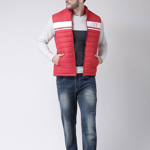 Veste d'hiver personnalisée sans manches brillant Puffer Vest avec logo personnalisé imperméable brillant Bulles gilets pour hommes - Product Image 4