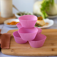 Fackelmann Wiederverwendbare Silikon-Cupcake-Formen, hochtemperatur- und gefrierbeständiges Backgeschirr, 7x7x3 cm, antihaftbeschichtet, spülmaschinenfest, lebensmittelecht