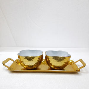 Tazón Decorativo de Lujo para Servir Frutos Secos, Tazón de Acero Inoxidable con Forma Única, Bandeja y Tazón Chapados en Oro Gratis - Product Image 1