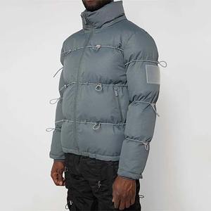 Chaqueta acolchada de invierno personalizada para hombre, chaqueta acolchada con capucha de burbuja y cuello alto, cálida, de lona reflectante, OEM, unisex - Product Image 4