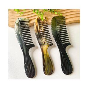 Herramienta hecha a mano duradera ecológica hecha a mano con acabado pulido de cuerno ideal para el cuidado diario del cabello y el uso de la barba - Product Image 2