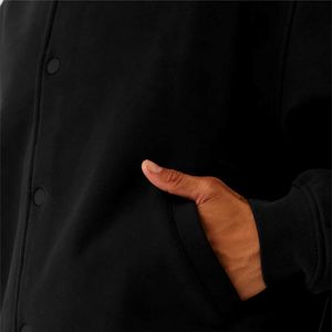 Veste universitaire à la mode pour hommes avec corps en laine et manches en cuir, veste Letterman rétro élégante pour streetwear et tenue décontractée - Product Image 4