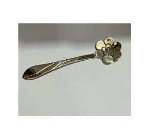 Nouveau look Cuillères à salade en métal au design unique Serveurs Ustensiles de cuisine de luxe Vaisselle de ménage Cuillère de service - Product Image 5