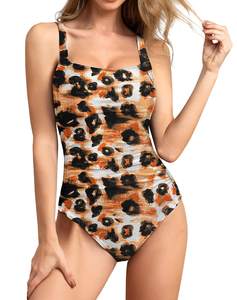 Maillot de bain une pièce avec imprimé léopard personnalisé pour femme, maillot de bain avec taille froncée élastique en tissu pour la plage, la piscine ou les occasions festives - Product Image 1