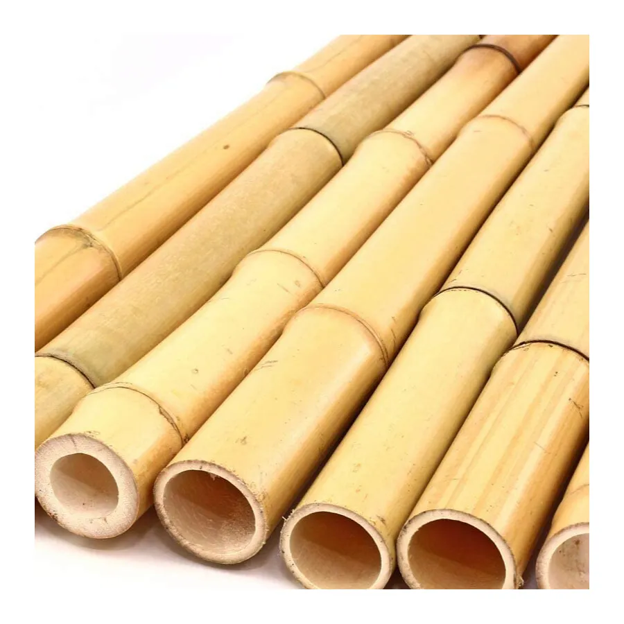 Les fabricants vietnamiens fournissent des exportations en vrac de poteaux de bambou entièrement naturels de haute qualité à des prix compétitifs