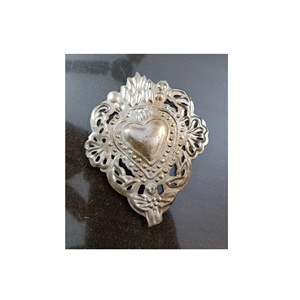 Sagrado Corazón Milagros Flaming Ornament Auténtico Metal Hecho a mano manualmente de la India para la decoración del hogar - Product Image 6