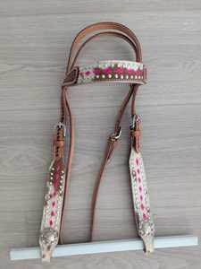 Ensemble de tête de cheval en cuir occidental avec collier de poitrail, rênes, tête de cheval pour courses de chevaux, ensemble de harnais personnalisé à prix de vente en gros - Product Image 4