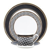 Service de vaisselle vintage de luxe léger en porcelaine fine à rayures, bord doré, compatible micro-ondes, comprenant bols et assiettes, pour steak et pâtes à l'occidentale