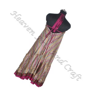 Robe longue d'été en soie sari vintage multicolore pour femmes Robe de soirée élégante sans manches pour dames - Product Image 2