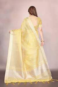 Collection de saris traditionnels très demandée avec broderie et bordure jacquard tissée pour femmes indiennes, idéale pour les fêtes et toutes les saisons - Product Image 4