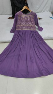 Georgette sintética confeccionada con bordado Zari Sequins-Work 3,5 MTR Flair Vestido de lujo de longitud larga para fiesta rica y ropa funcional - Product Image 6