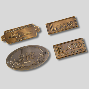 Placa de identificación de metal personalizable, etiqueta de latón antiguo grabada, etiqueta de cobre en relieve para muebles y decoración de marca - Product Image 6