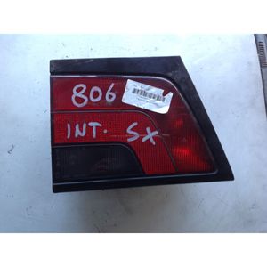 ไฟหยุดด้านหลังซ้ายรวมอยู่กับประตู PEUGEOT 806 รุ่นที่ 1 (94>02) - Product Image 1