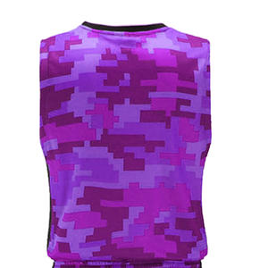 Uniforme de baloncesto de diseño único de secado rápido para adultos Ropa deportiva transpirable con logotipo impreso Nuevo modelo de camisetas y pantalones cortos - Product Image 3