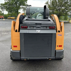 Minicargadora usada TV450B con carga basculante de 9.000 libras para el modelo Case - Product Image 3