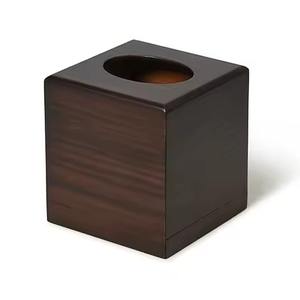 Porte-serviettes moderne en bois finition noyer, forme carrée, pour utilisation sur les tables de restaurants et d'hôtels - Product Image 1