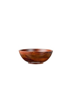 Tazón de servir de madera pulido a mano que ofrece un brillo natural, perfecto para servir deliciosas recetas caseras. - Product Image 1