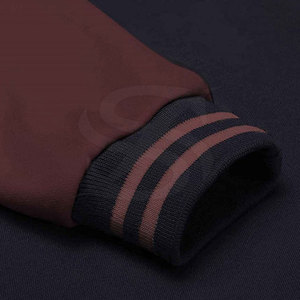 แจ็กเก็ตเลตเตอร์แมนสำหรับผู้ชายออกแบบมาเพื่อให้คุณอบอุ่นและดูคมในช่วงฤดูใบไม้ร่วงและฤดูหนาว - Product Image 4