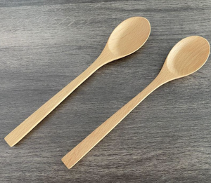 Cuillère en bois légère et durable adaptée à un usage quotidien dans la cuisine - Product Image 3