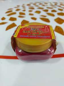 ผงสีแดงสดของ Lal sindoor เหมาะสำหรับการนำเสนอทางศาสนาและการใช้พิธีการในการปฏิบัติทางวัฒนธรรมต่างๆ - Product Image 5