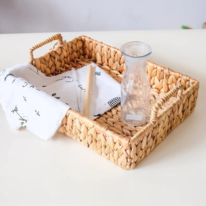 Plateau de service en jacinthe d'eau rectangulaire tissée Décoration intérieure naturelle avec cadre en fer pour décor de table et service en paille - Product Image 6
