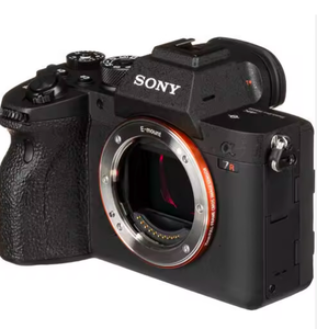 Appareil photo hybride a7R IVA - Product Image 1