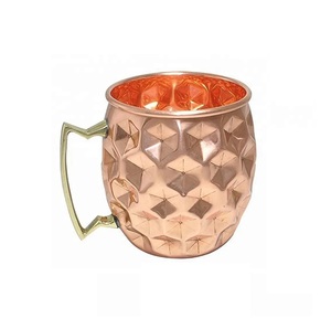 Tasse moderne en métal martelé noir Mule de Moscou Vente en gros Meilleurs prix Conceptions personnalisées Logo Arrivées fraîches Tasse à boire en cuivre - Product Image 4