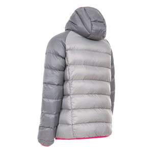 Chaqueta acolchada versátil para mujer, perfecta para capas, ofrece un ajuste cómodo y una calidez esencial para el clima frío. - Product Image 2
