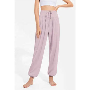 กางเกงจ็อกเกอร์เอวสูงระบายอากาศใส่เล่นโยคะของผู้หญิงพร้อมกระเป๋าสายคาดเอวสไตล์ลำลองขาบานโลโก้ตามสั่ง - Product Image 5