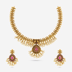 Antique <b>Necklace</b> 188060 Elegant and Timeless Piece for Wedding Occasions - Product Image 1