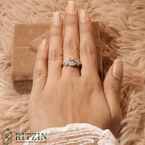 Anillo de compromiso de estilo ovalado y marquesa con diamantes de 7 piedras para mujer - Product Image 4