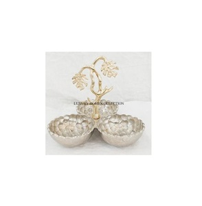 Cuencos de servicio de metal de estilo antiguo de aluminio con acabado de lujo con trabajo de diseño premium para cenas exclusivas y entretenimiento - Product Image 1