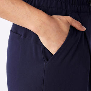 Pantalon de gommage personnalisé pour femmes Pantalon médical professionnel durable avec options de logo personnalisé pour le personnel de santé - Product Image 4