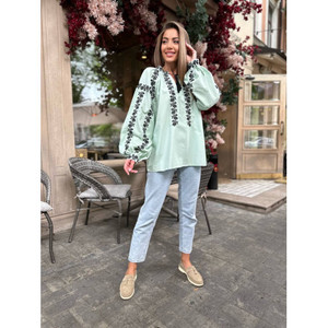 เสื้อเบลาส์ยูเครนสุดอินเทรนด์สำหรับ2025เดรสผ้าฝ้ายลำลองมีลวดลายปักพิมพ์ลายสำหรับงานปาร์ตี้โดยผู้ส่งออก - Product Image 2